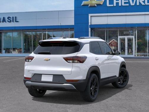 Summit White 2026 Chevrolet Trailblazer LT