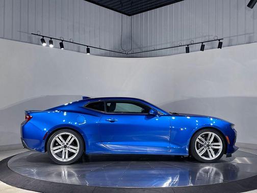 Hyper Blue Metallic 2018 Chevrolet Camaro 1LT