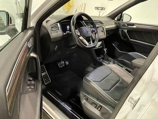2022 Volkswagen Tiguan 2.0T SEL R-Line