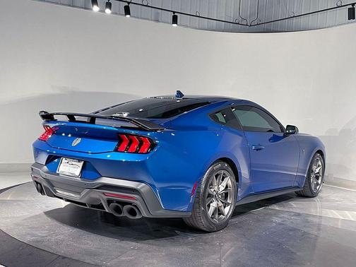 2024 Ford Mustang Dark Horse
