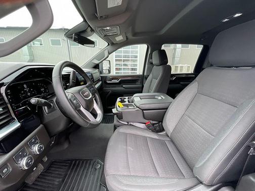 2024 GMC Sierra 2500 SLE