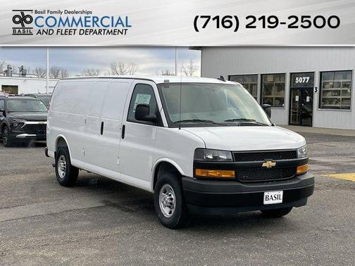 Summit White 2026 Chevrolet Express 3500 Work Van