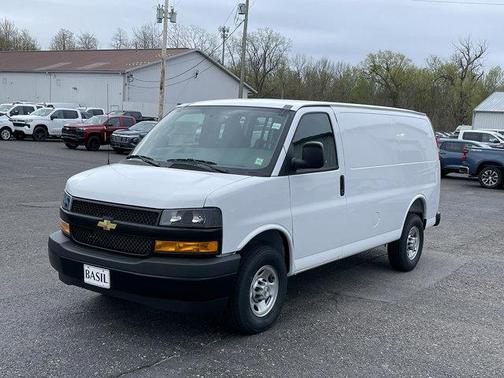 Summit White 2026 Chevrolet Express 2500 Work Van