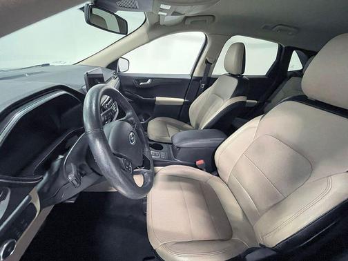 2020 Ford Escape Titanium Hybrid