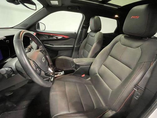 Summit White 2024 Chevrolet Trailblazer RS