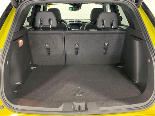 Nitro Yellow 2023 Chevrolet Trailblazer RS