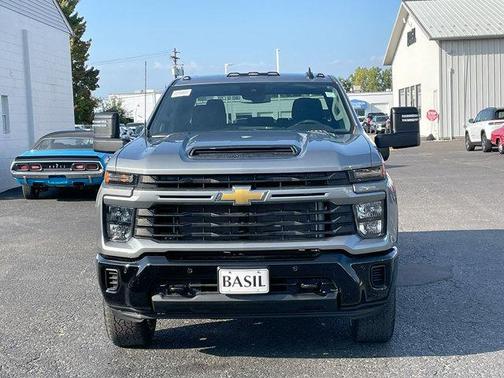 2026 Chevrolet Silverado 2500 Custom