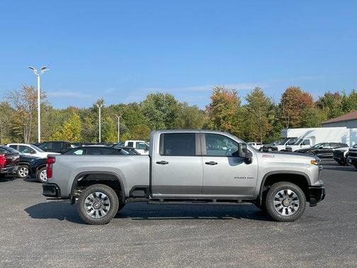 2026 Chevrolet Silverado 2500 Custom