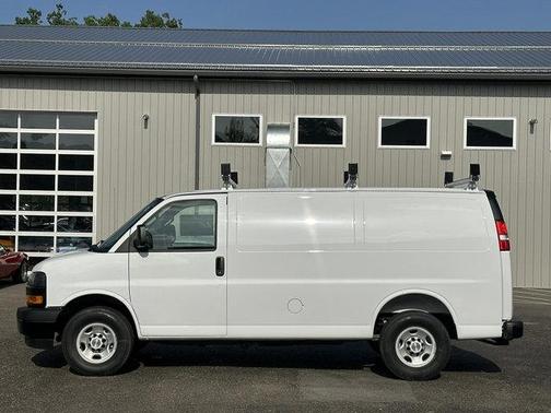 Summit White 2026 Chevrolet Express 2500 Work Van