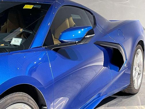 Elkhart Lake Blue Metallic 2023 Chevrolet Corvette Stingray w/2LT