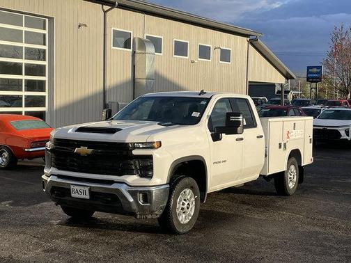 Summit White 2025 Chevrolet Silverado 2500 WT