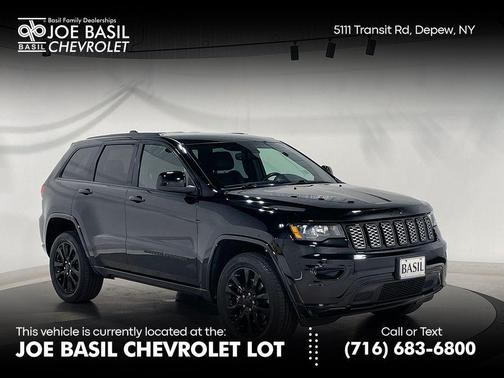 Diamond Black 2022 Jeep Grand Cherokee WK Laredo