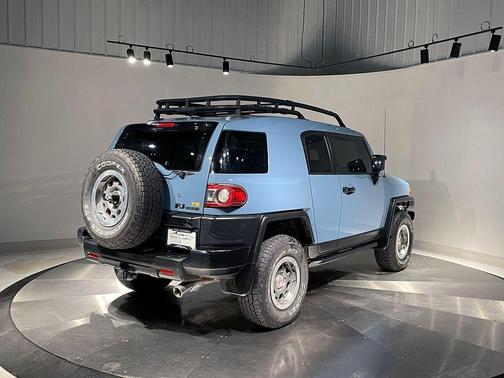 2014 Toyota FJ Cruiser Base