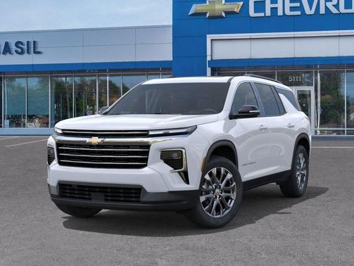 Polar White 2026 Chevrolet Traverse LT