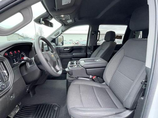 2025 Chevrolet Silverado 2500 Custom