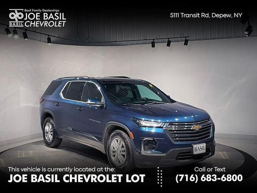 2023 Chevrolet Traverse LT Leather