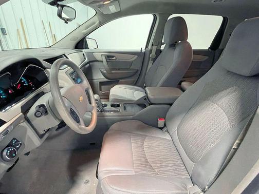 2017 Chevrolet Traverse LS