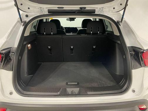 Summit White 2024 Chevrolet Trax LS