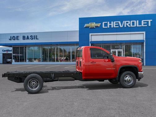 2026 Chevrolet Silverado 3500 WT