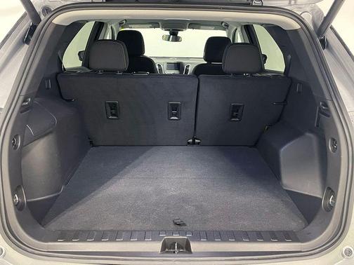 Sterling Gray Metallic 2024 Chevrolet Equinox LT