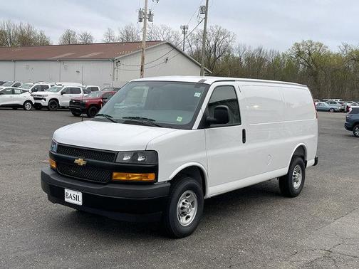 Summit White 2026 Chevrolet Express 2500 Work Van