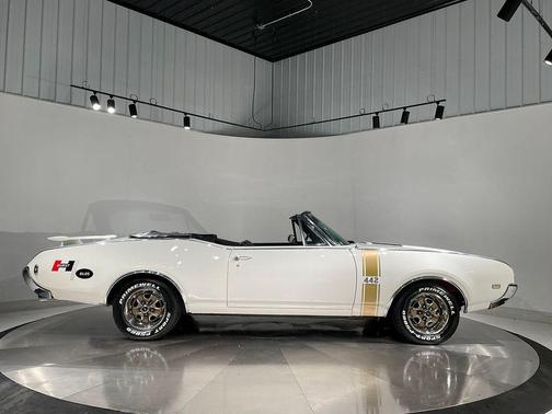 1968 Oldsmobile Cutlass Supreme