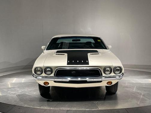 1974 Dodge Challenger 