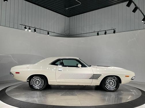 1974 Dodge Challenger 