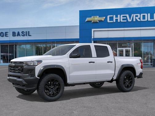 Summit White 2026 Chevrolet Colorado Trail Boss