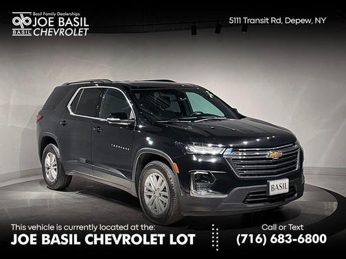 2023 Chevrolet Traverse LT Cloth