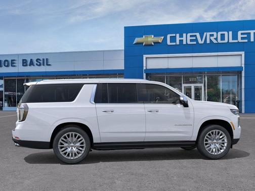 Polar White 2026 Chevrolet Suburban Premier