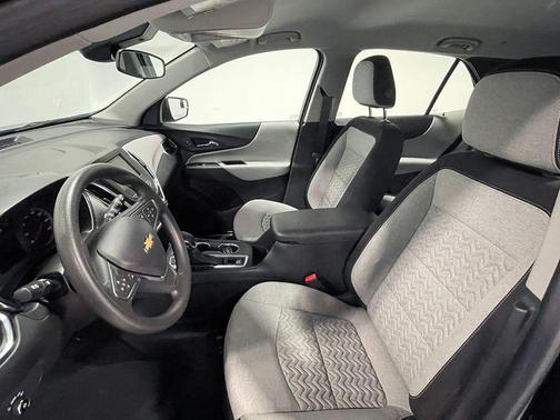 Mosaic Black Metallic 2023 Chevrolet Equinox LS