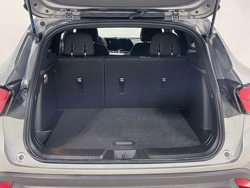 Sterling Gray Metallic 2024 Chevrolet Trax 1RS