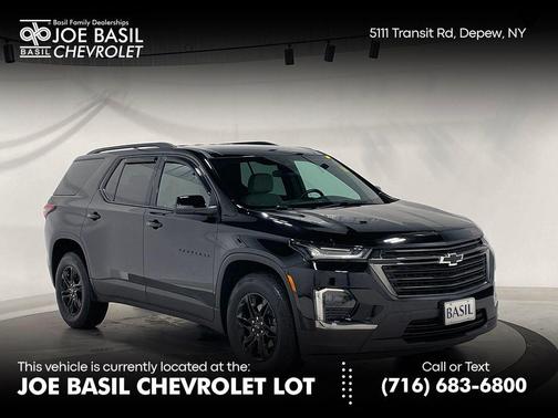 Mosaic Black Metallic 2023 Chevrolet Traverse LS