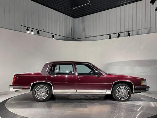 1987 Cadillac Fleetwood d'Elegance