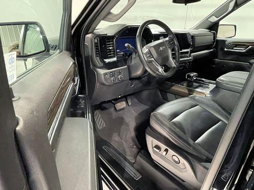 Black 2024 Chevrolet Silverado 1500 LT Trail Boss