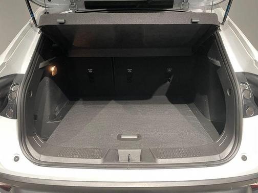 Summit White 2025 Chevrolet Trax 2RS