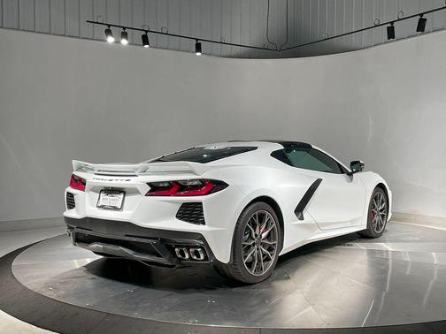 2024 Chevrolet Corvette Stingray w/2LT