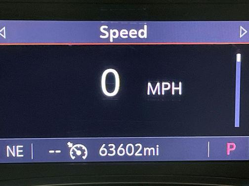 Silver Sage Metallic 2022 Chevrolet Traverse LT Cloth