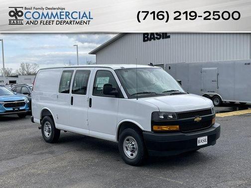 Summit White 2026 Chevrolet Express 2500 Work Van