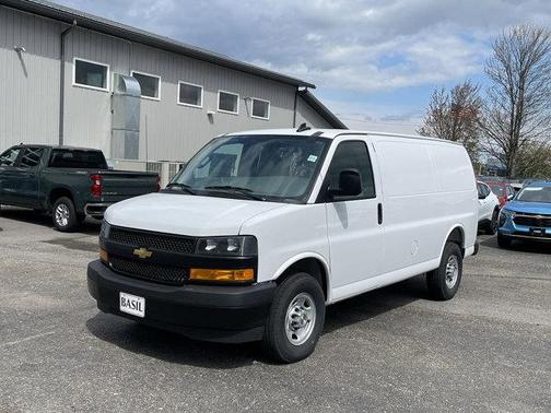 Summit White 2026 Chevrolet Express 2500 Work Van