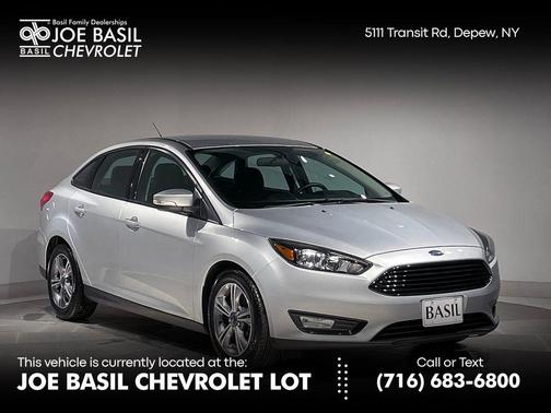 Ingot Silver 2017 Ford Focus SE