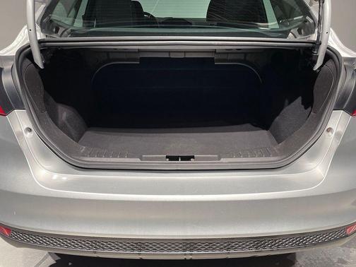 Ingot Silver 2017 Ford Focus SE