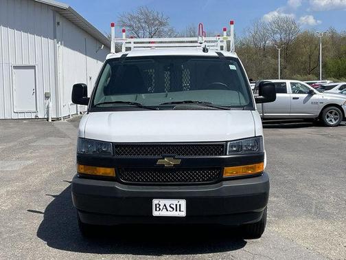 Summit White 2026 Chevrolet Express 2500 Work Van