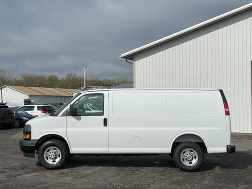 2025 Chevrolet Express 2500 Work Van