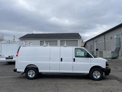 2026 Chevrolet Express 3500 Work Van