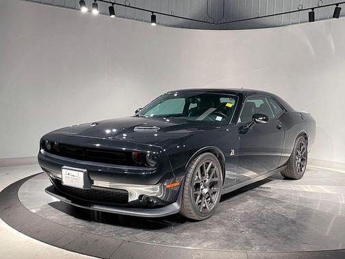 2016 Dodge Challenger R/T Scat Pack
