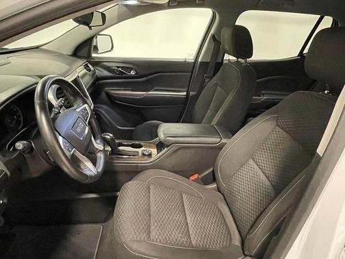 2018 GMC Acadia SLE-2