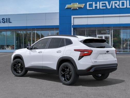 Summit White 2026 Chevrolet Trax LT