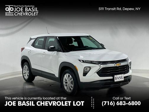 Summit White 2025 Chevrolet Trailblazer LS
